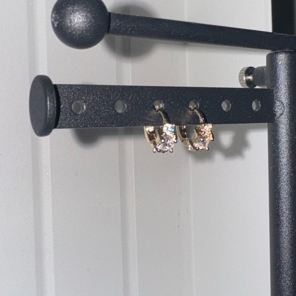 NWOT Unbranded Small Gold Hoops with 3 Clear Stones - Picture 2 of 5